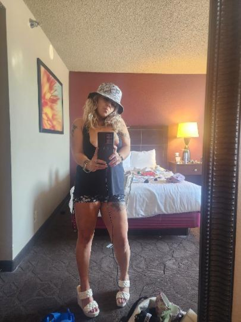 Allie photo 1