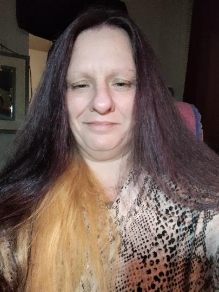 SEXY FEMALE WANTS TO GET FREAKY photo 1