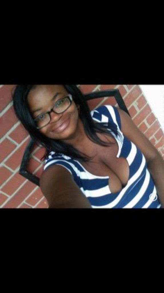 Nicole photo 1