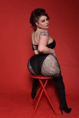 Scarlett listing photo