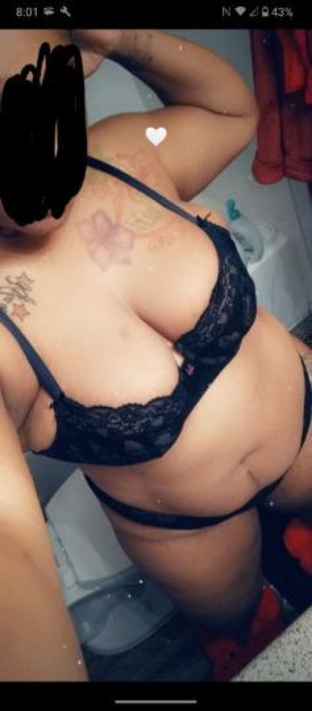 wanna play 💦 photo 1