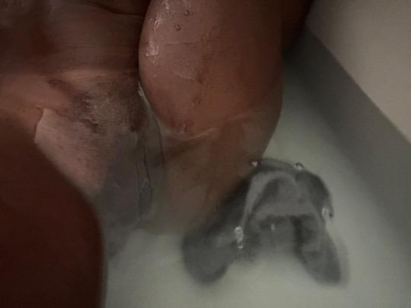 Wet🥰 photo 1