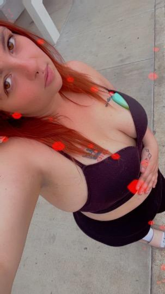 Holly photo 1