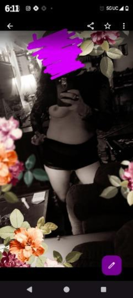 Violet photo 1