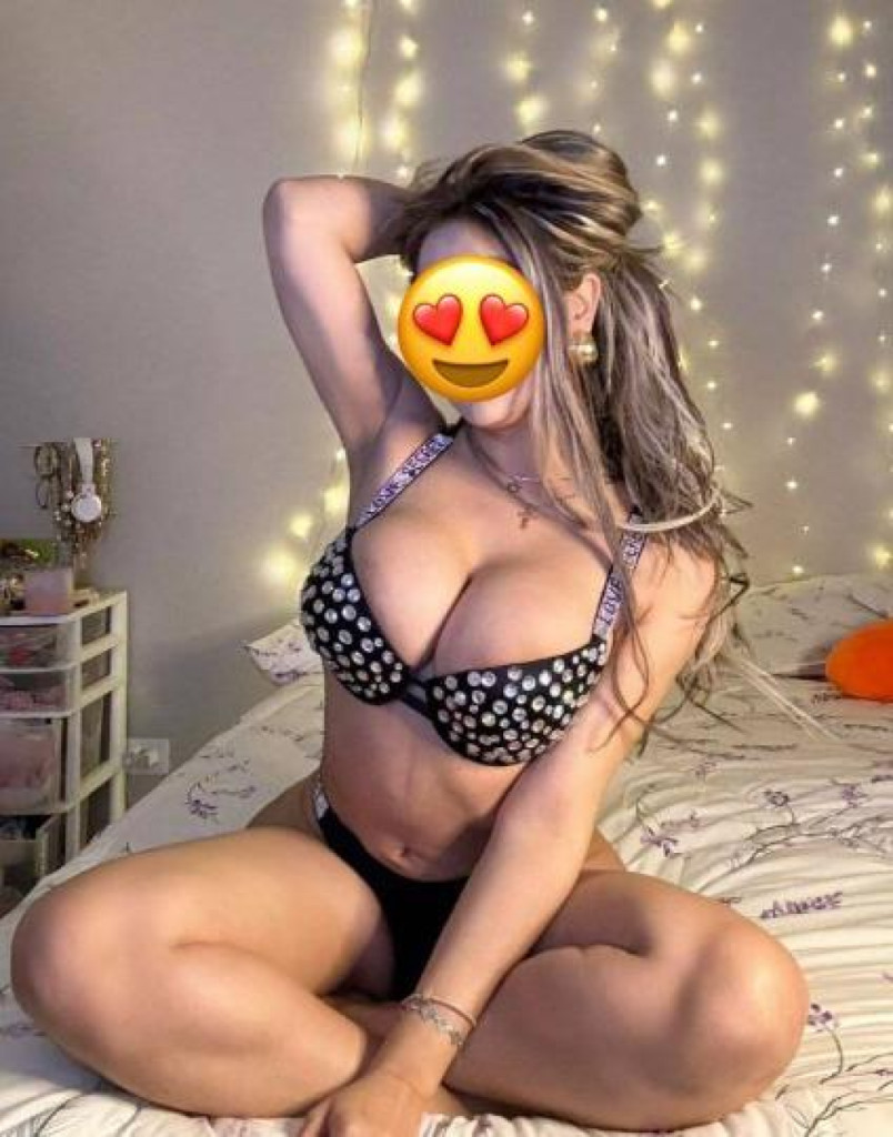 Hello🔥 New girl💅🏽 available 24/7🥰 photo 1