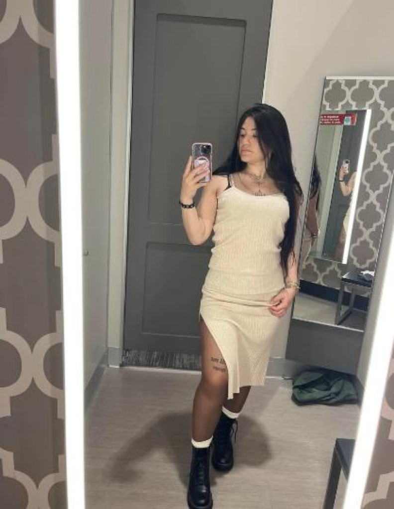 karizma photo 1
