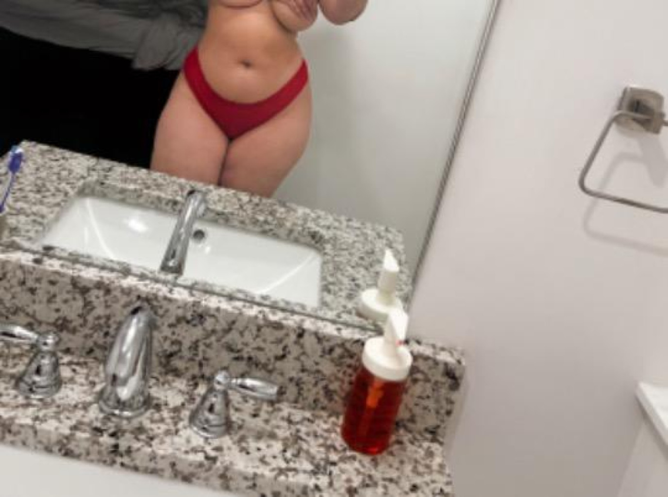 Face time me I am real. Available for Full Services both incall and Outcall photo 1