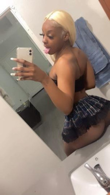 Hello Boys 🤩I'm Ready To Have Some Hot Fun💦🍆🌹 Love to Suck you Dry 👅 Party girl/ Available 24/7 listing photo