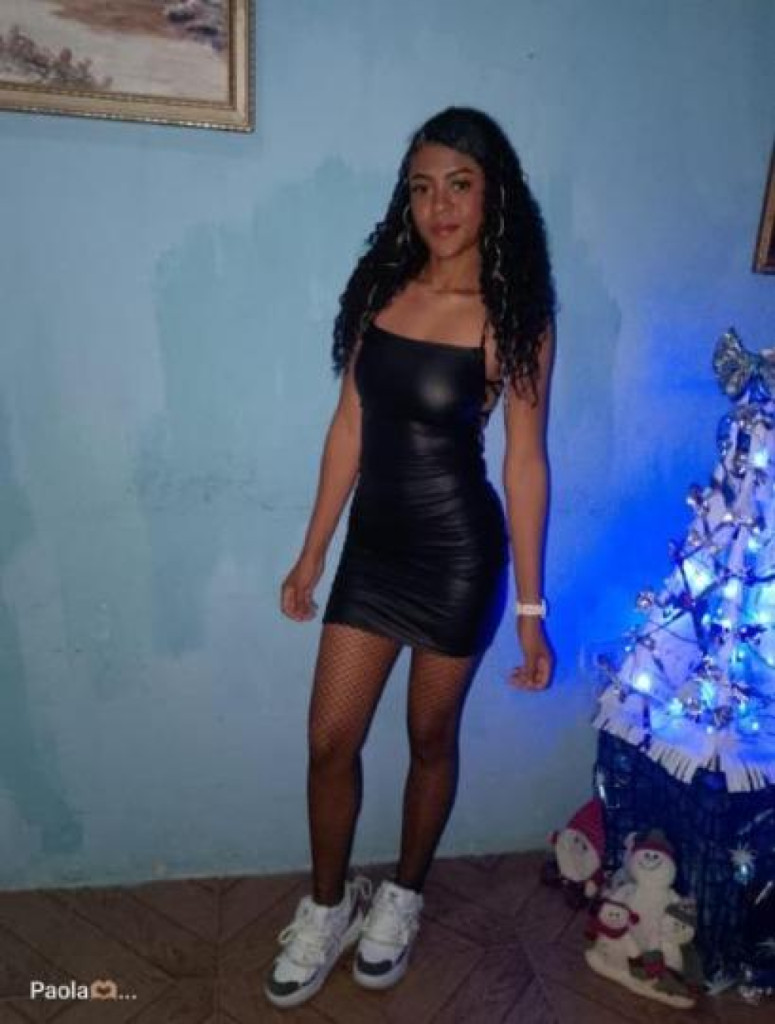 Melani photo 1