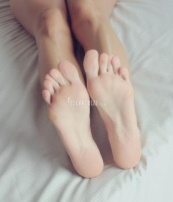 Sara (Sara piedi feticismo footfetish) listing photo