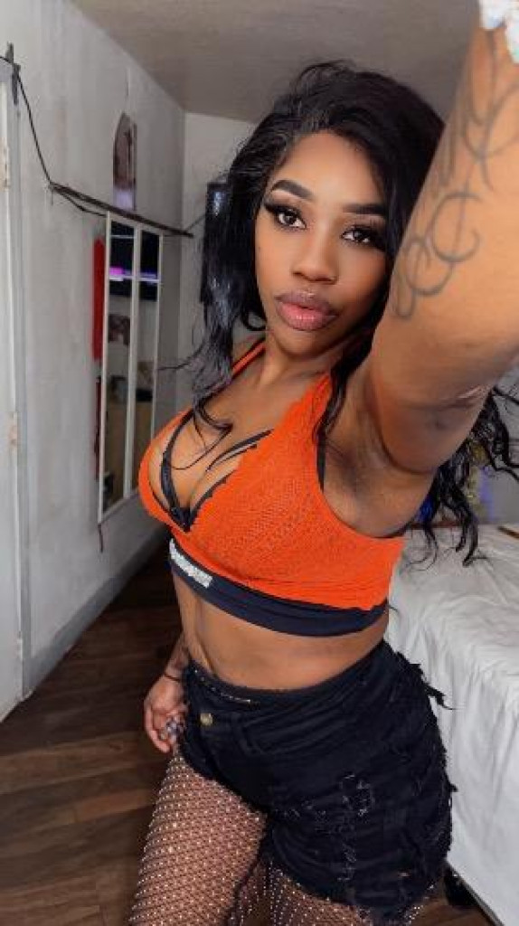 PHOTOS ARE 100% REAL🤩 photo 1