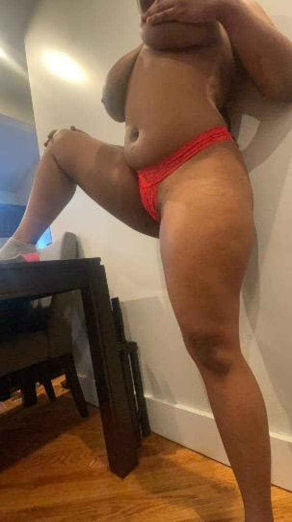 Outcall and Incall Blonde Partygirl photo 1