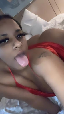 Strawberryyy listing photo