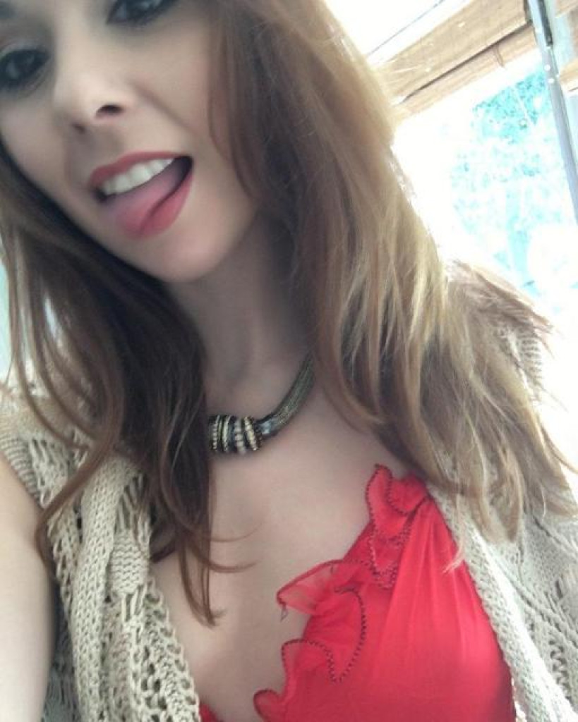 Andréa (Je suis disponible pour toi chéri) photo 1