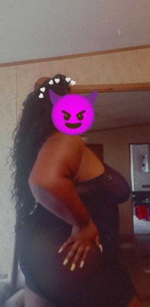 Juicyy photo 1