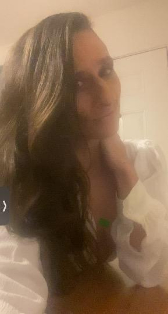 Evelyn photo 1