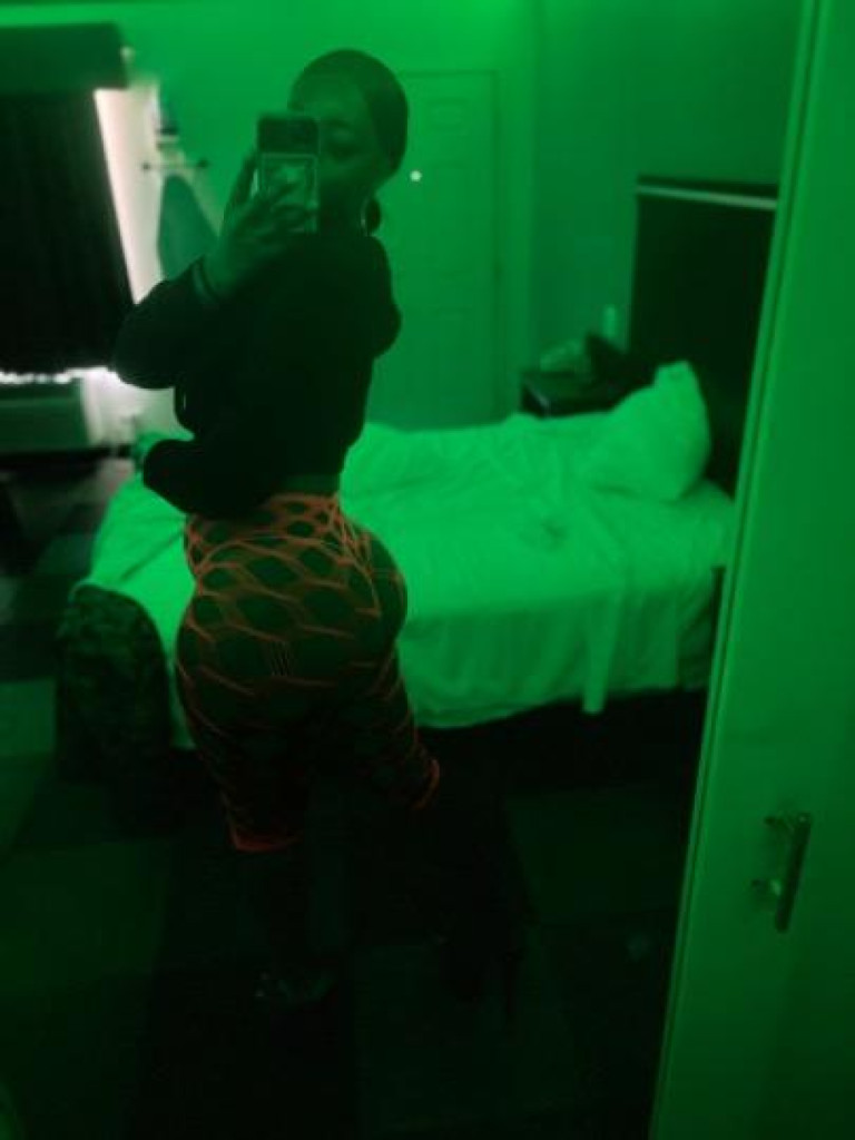 Mimi photo 1