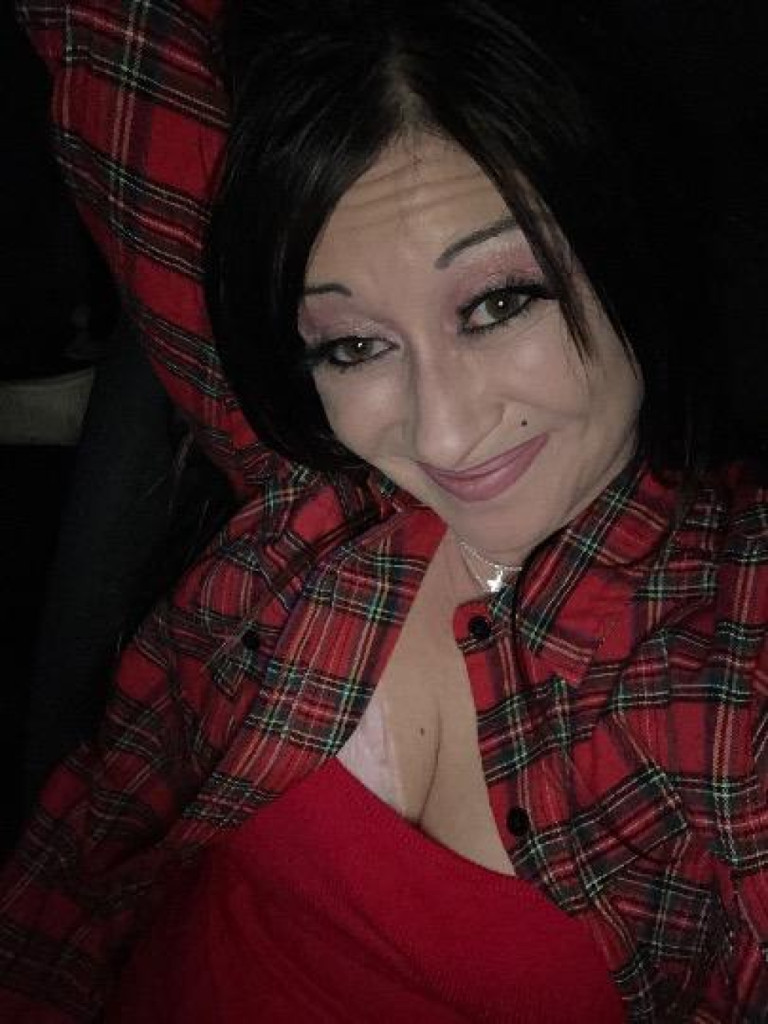 Samantha photo 1