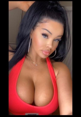 💋Busty playmet 💜Text me on Telegram or my number💜Telegram.👉 @Nikki321nn listing photo