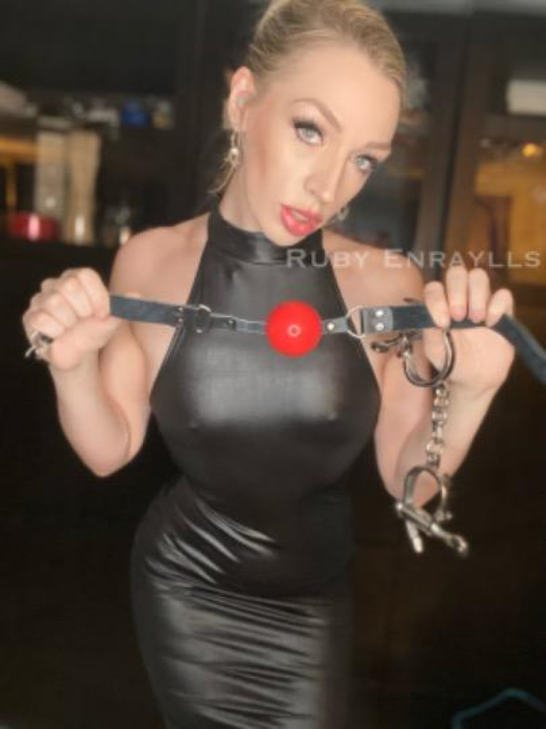 Mistress photo 1