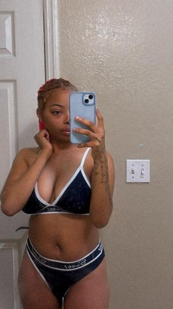 Lil photo 1