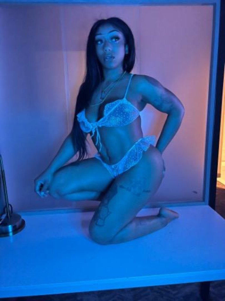 Bonnie photo 1
