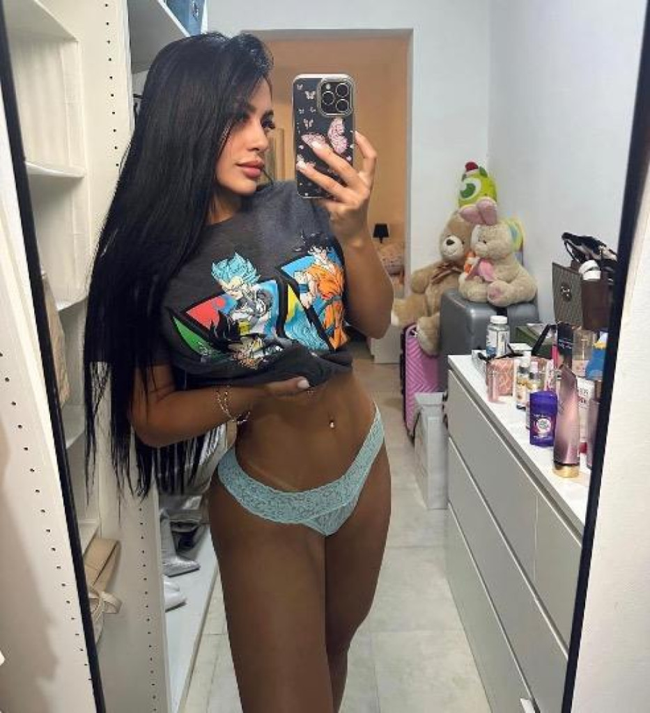 Alinna photo 1