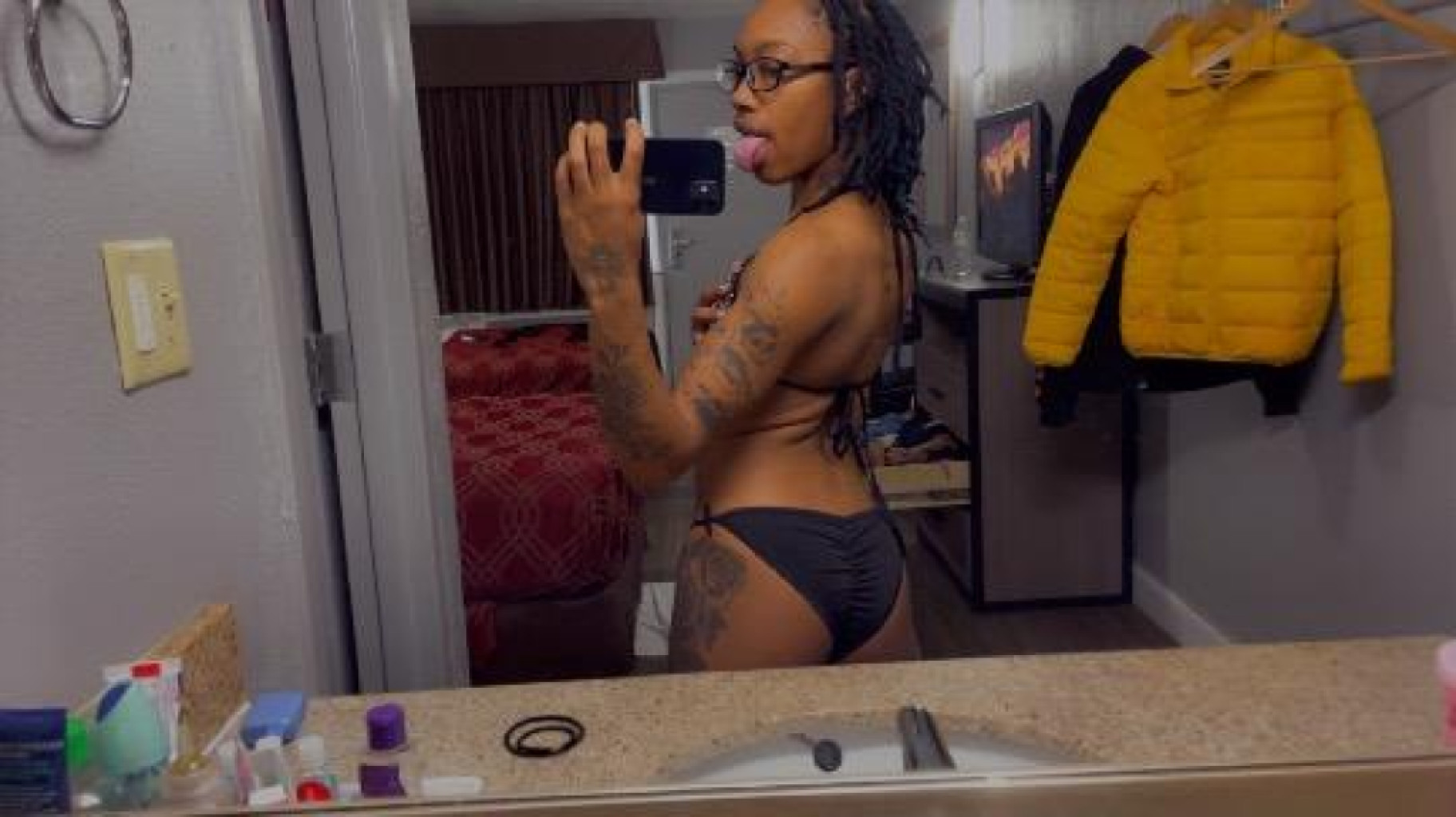 Phoenixx photo 1