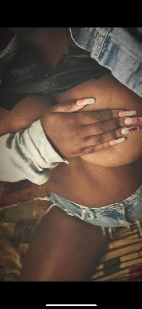 Monae photo 1