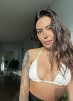 Lina – German escort in Cologne listing photo