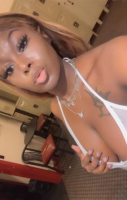 Alexus listing photo