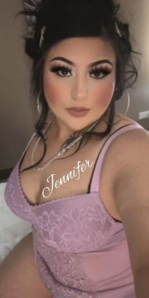Jennifer photo 1
