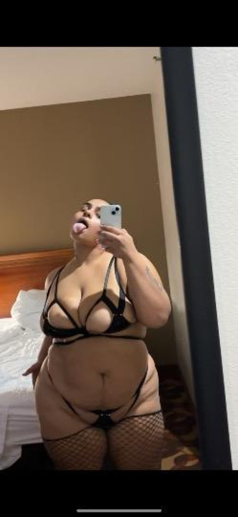 LETS MEET OUT CALLS IM LOCATED , VERY PASSIONATE AN FREAKY😝FIVE ⭐ PORN ⭐😌😌 photo 1