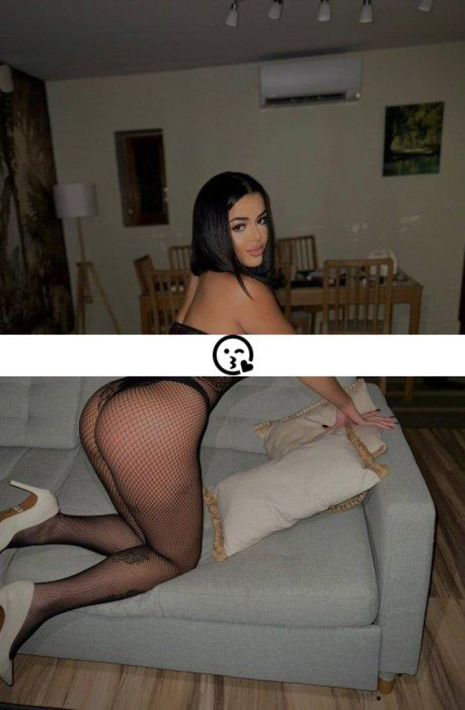 Ana Karolina photo 1